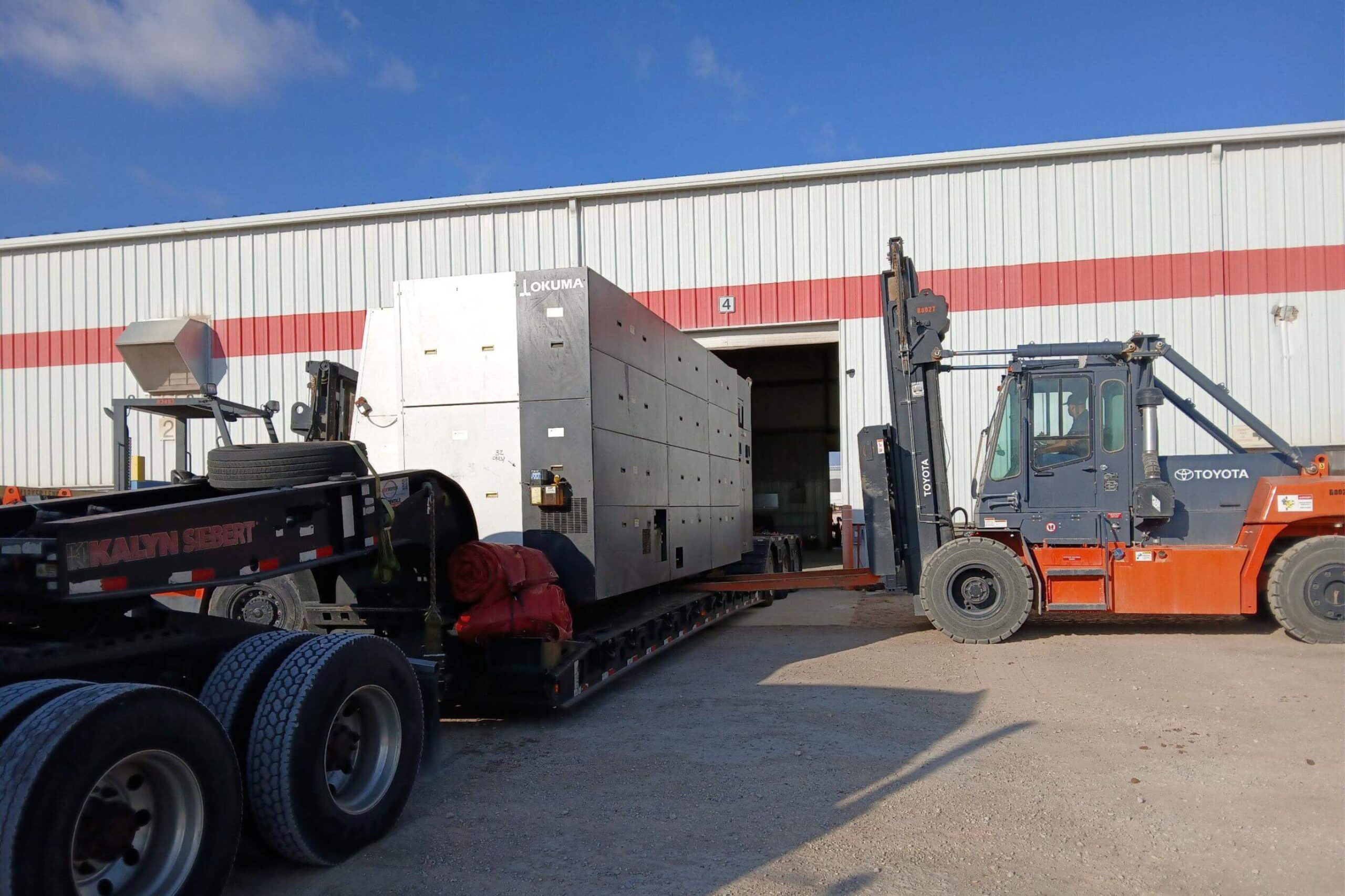 Manufacturing and machinery freight shipping services by Abound Transport