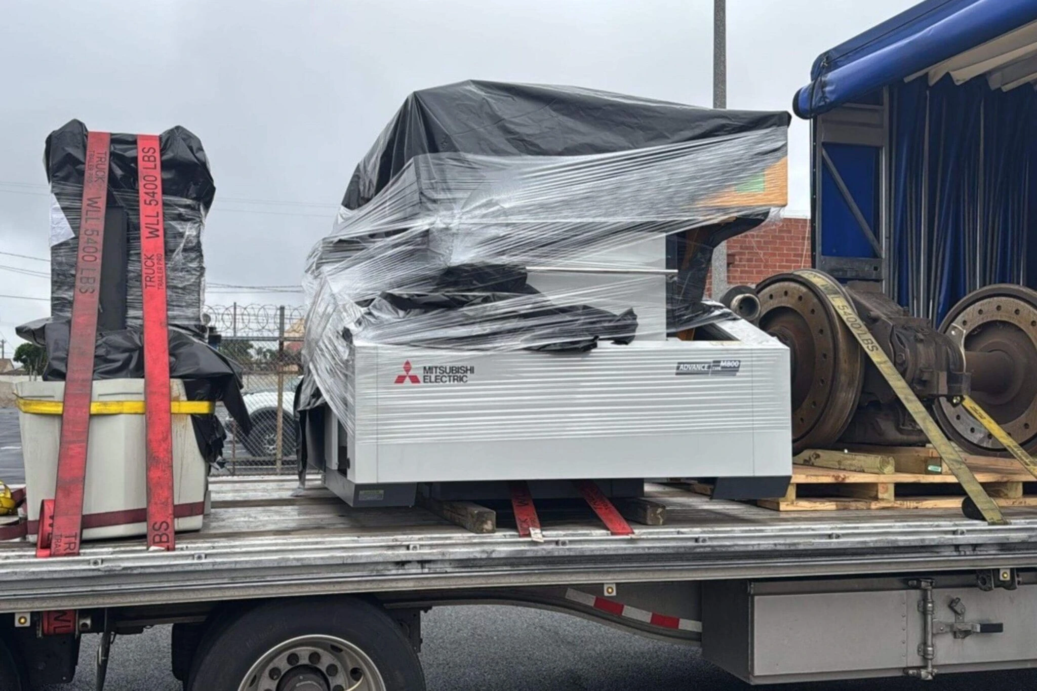 Equipment resale and auction freight shipping services by Abound Transport